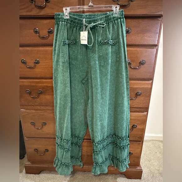 mittoshop Pants - Mittoshop green pants. NWT